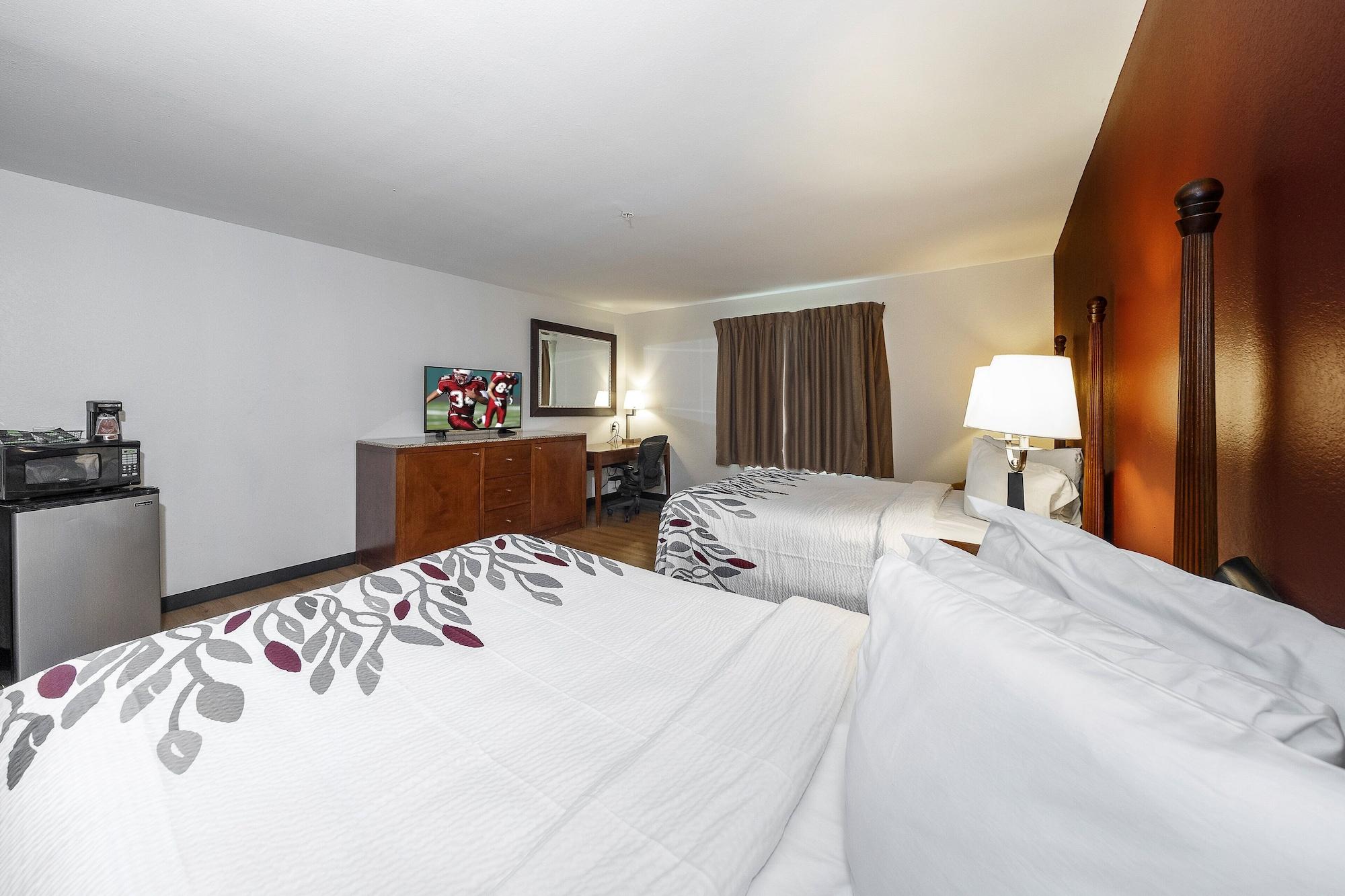 Red Roof Inn & Suites Biloxi - Ocean Springs Экстерьер фото