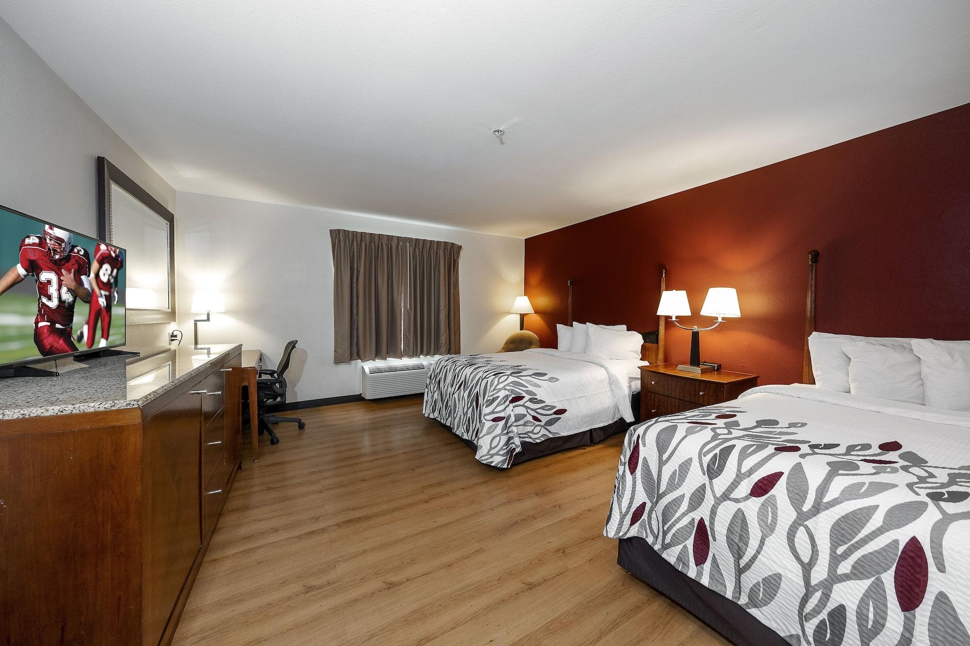 Red Roof Inn & Suites Biloxi - Ocean Springs Экстерьер фото