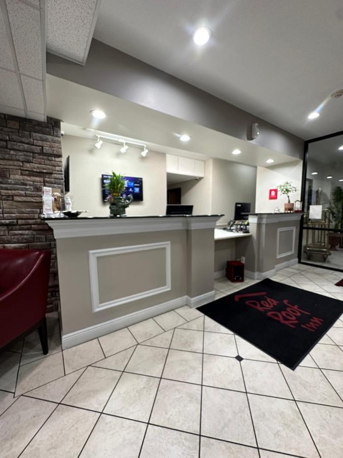 Red Roof Inn & Suites Biloxi - Ocean Springs Экстерьер фото
