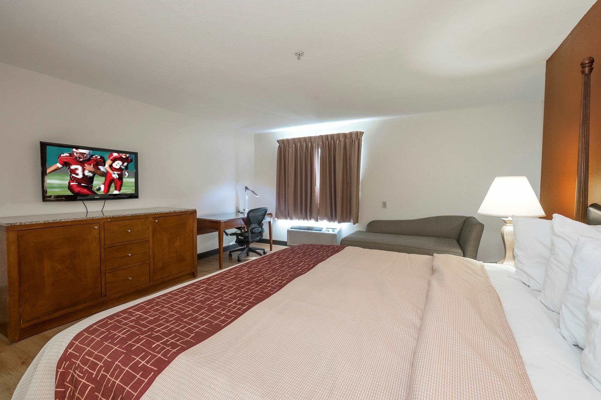 Red Roof Inn & Suites Biloxi - Ocean Springs Экстерьер фото