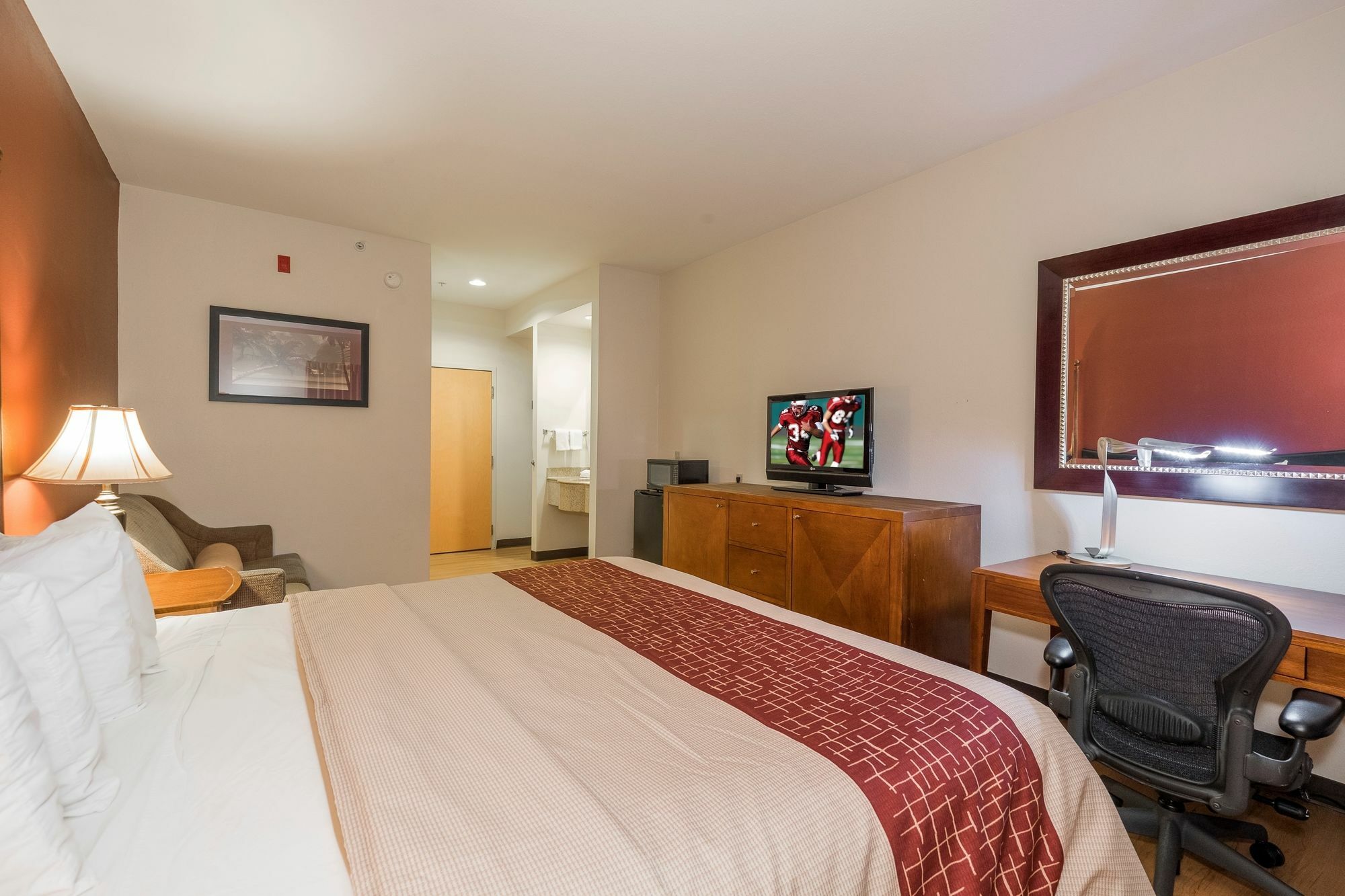 Red Roof Inn & Suites Biloxi - Ocean Springs Экстерьер фото