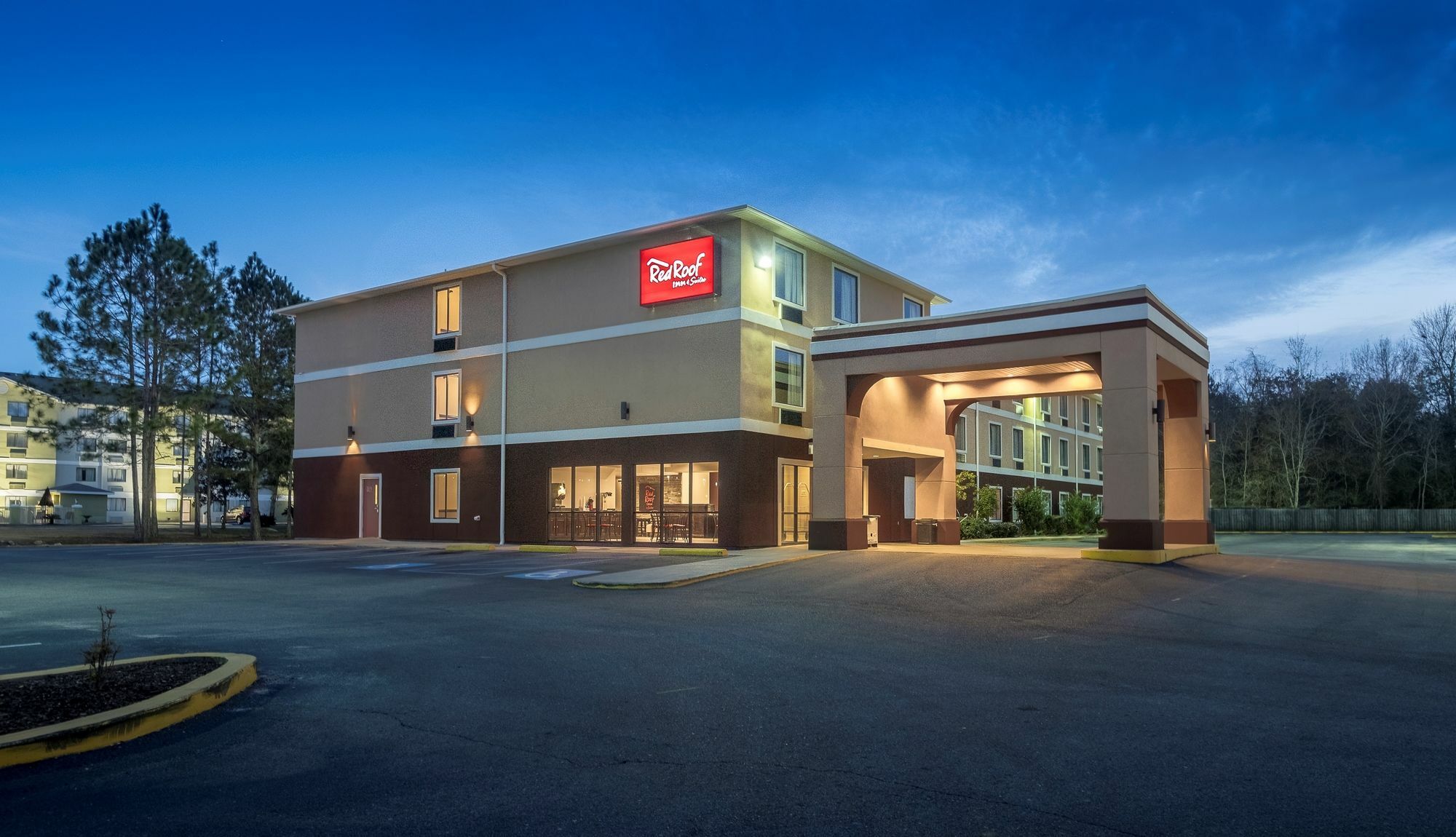 Red Roof Inn & Suites Biloxi - Ocean Springs Экстерьер фото
