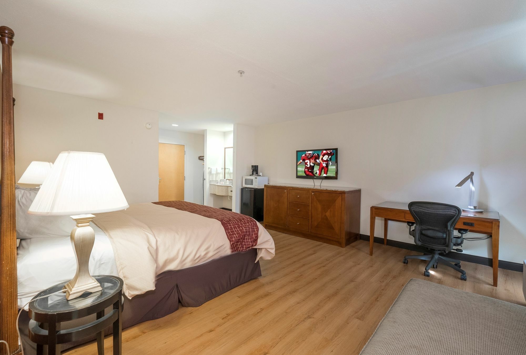 Red Roof Inn & Suites Biloxi - Ocean Springs Экстерьер фото