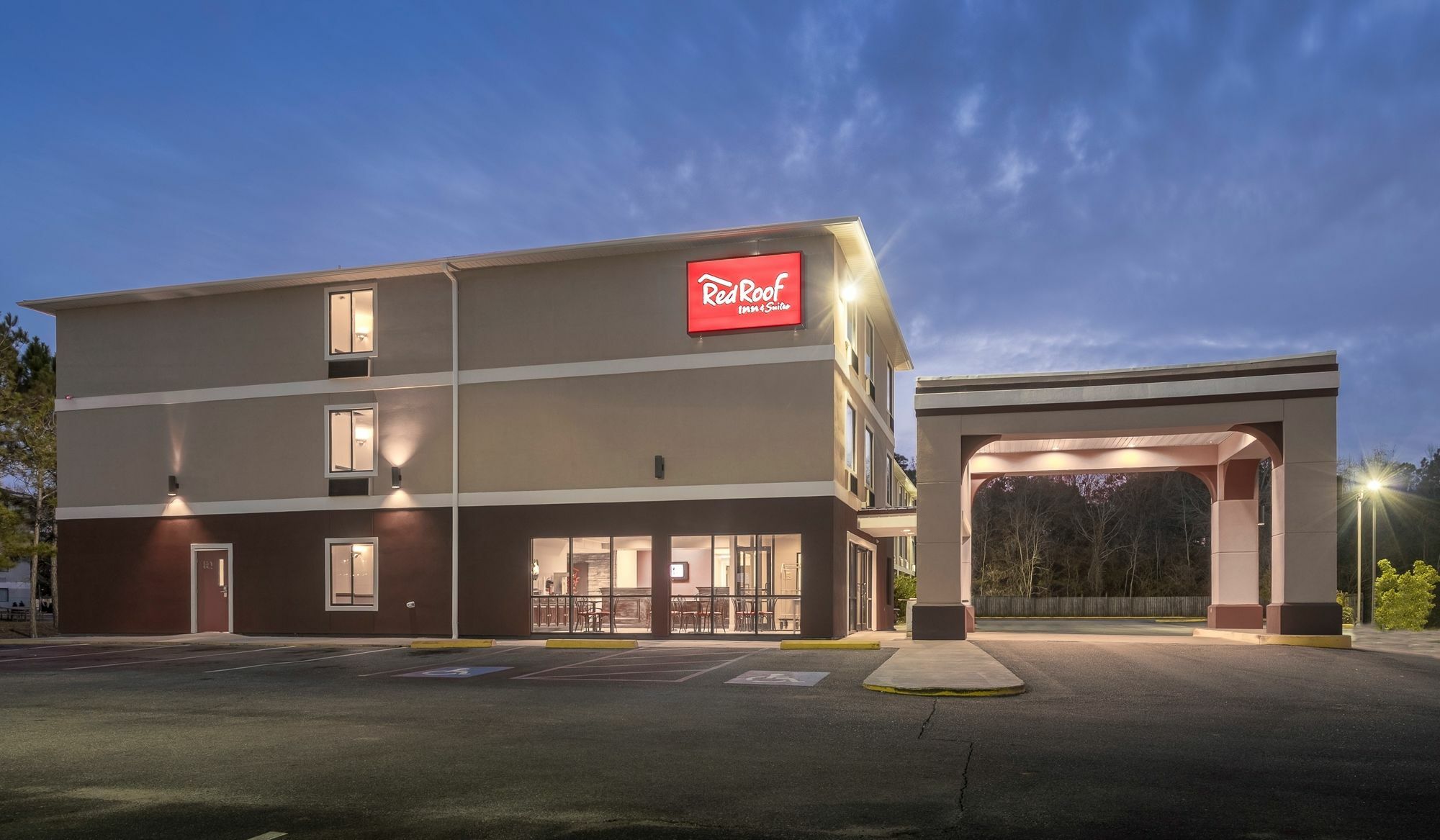 Red Roof Inn & Suites Biloxi - Ocean Springs Экстерьер фото