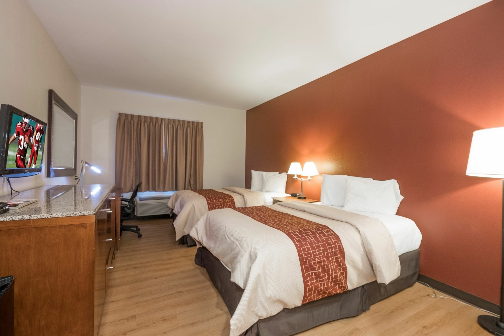 Red Roof Inn & Suites Biloxi - Ocean Springs Экстерьер фото